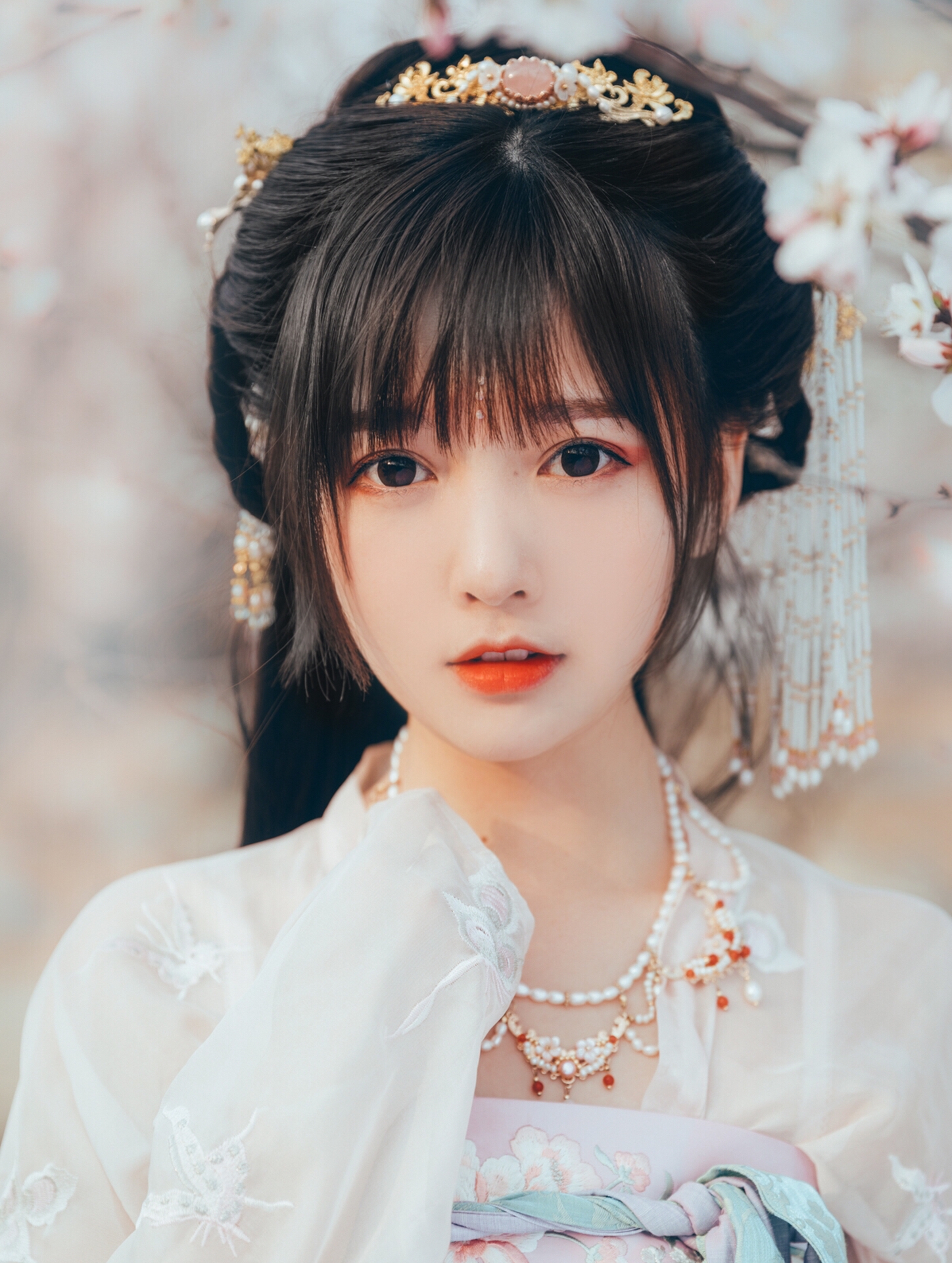 叶初婳唯美清新美少女白衣美女图 气质妹子古风汉服文化长发写真照