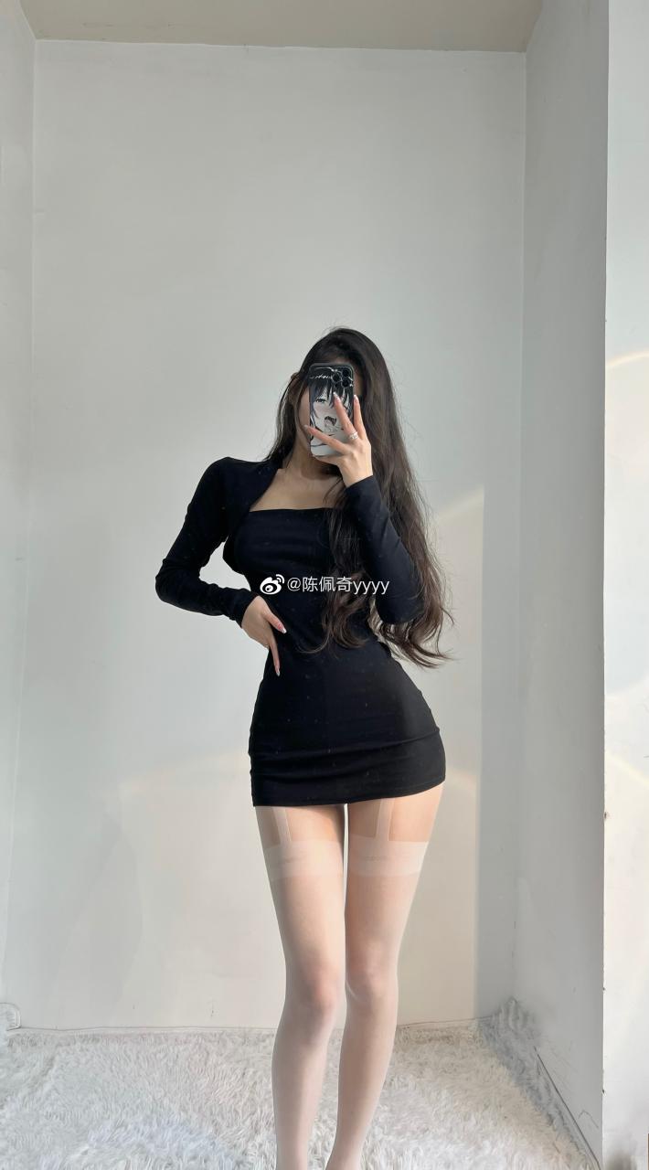 陈佩奇yyyy 写真美图合集[2套][持续更新]