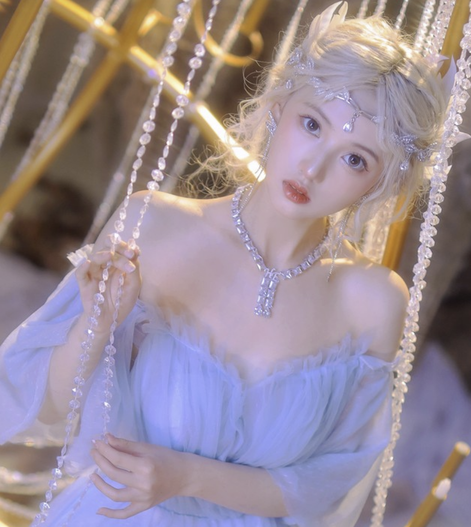 怡子yiii-微博coser全部作品[写真合集]3套